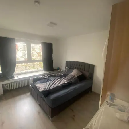 Cosy Flat With Mercatorstrasse View Netflix-wifi Apartment Duisburg