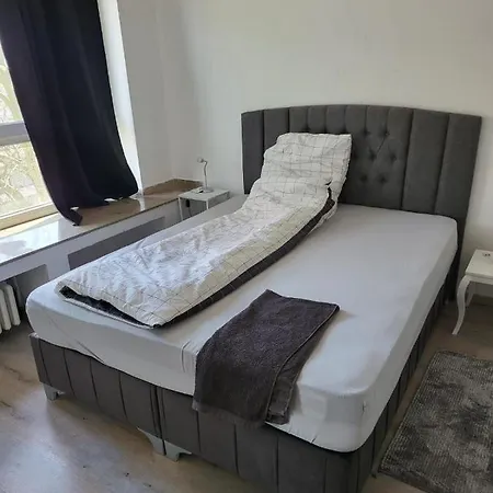 Cosy Flat With Mercatorstrasse View Netflix-wifi Apartment Duisburg
