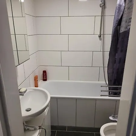 Cosy Flat With Mercatorstrasse View Netflix-wifi Apartment *